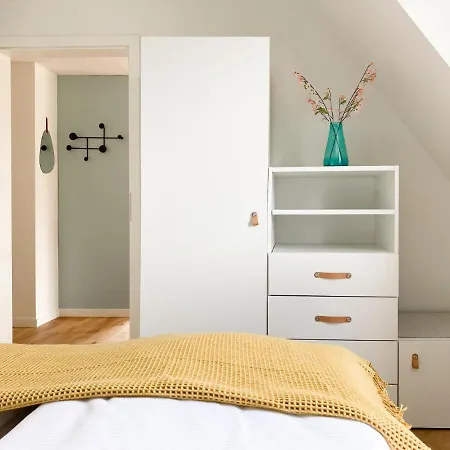 Ferienwohnung Storchennest Apartment Scharbeutz